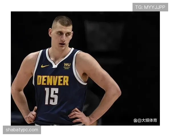 奥拉朱旺背身单打统治篮下力压约基奇传导型内线